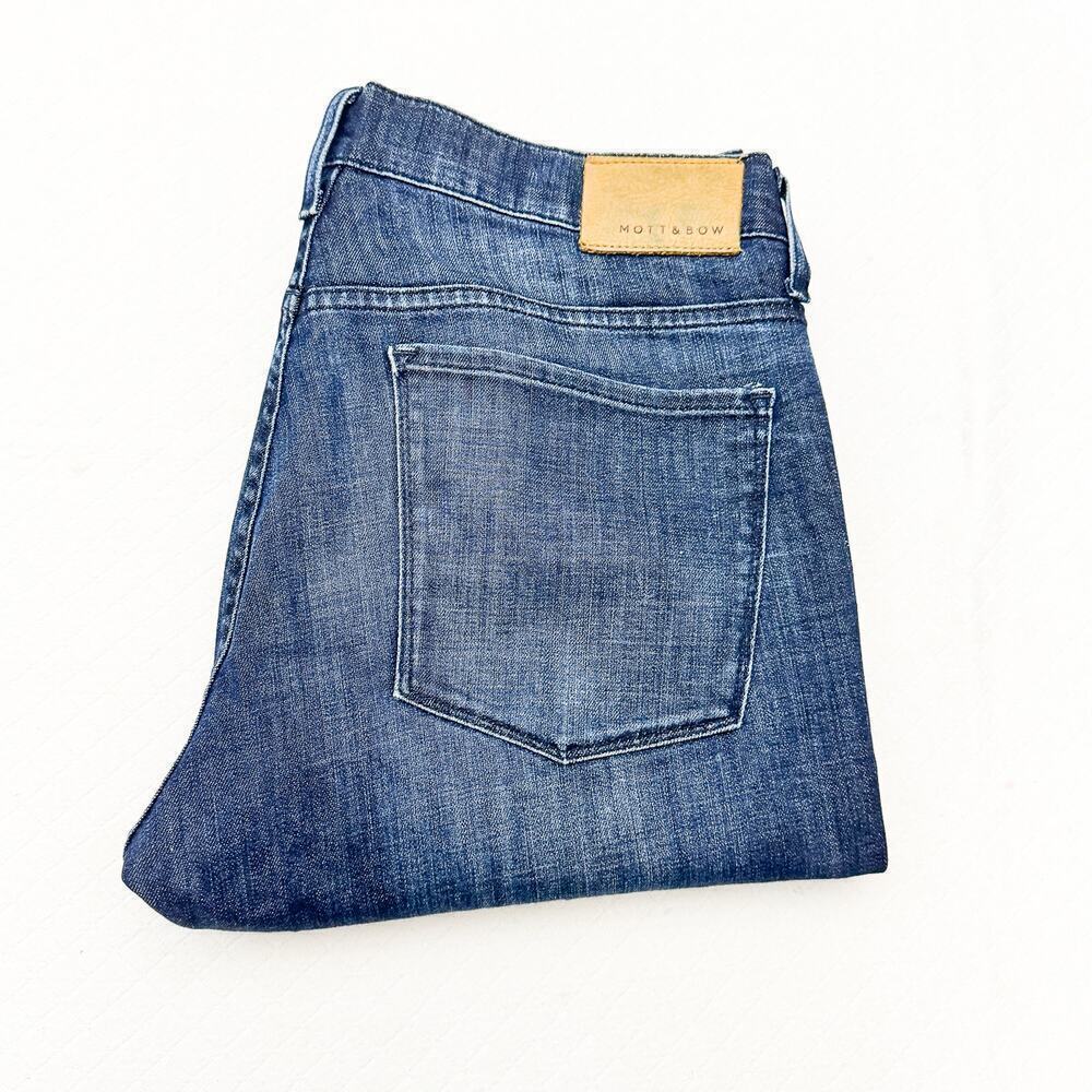 Mott & Bow Slim Dark Wash Denim Jeans Soft Stretch Denim Size 34 x 34